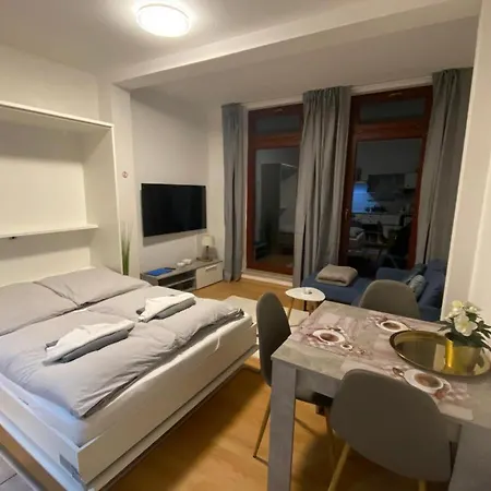 아파트 Kuestengold Ruhig, Familenfreundlich, Mit Terrasse Und Gem Garten Im Eg *