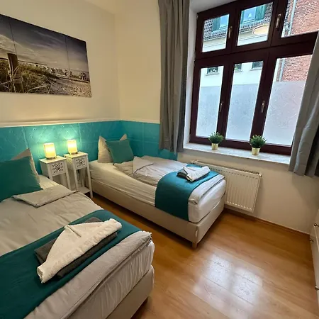 Kuestengold Ruhig, Familenfreundlich, Mit Terrasse Und Gem Garten Im Eg