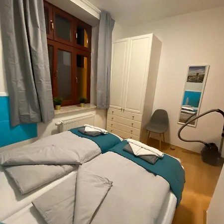 Appartamento Kuestengold Ruhig, Familenfreundlich, Mit Terrasse Und Gem Garten Im Eg Rostock