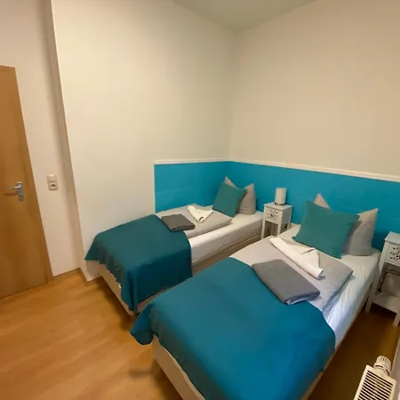 Appartamento Kuestengold Ruhig, Familenfreundlich, Mit Terrasse Und Gem Garten Im Eg *